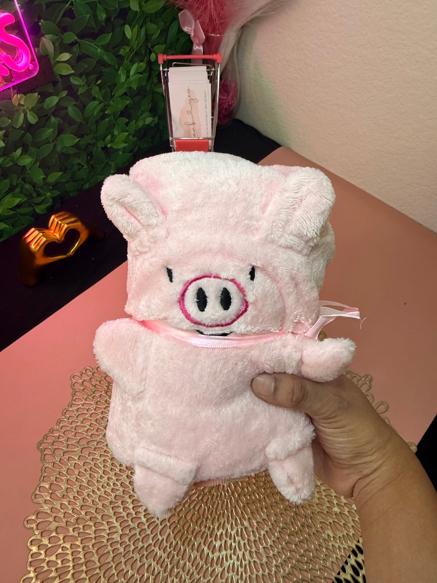 ๐พ Cozy Up with the Cutest Animal Lap Blankets ๐พ