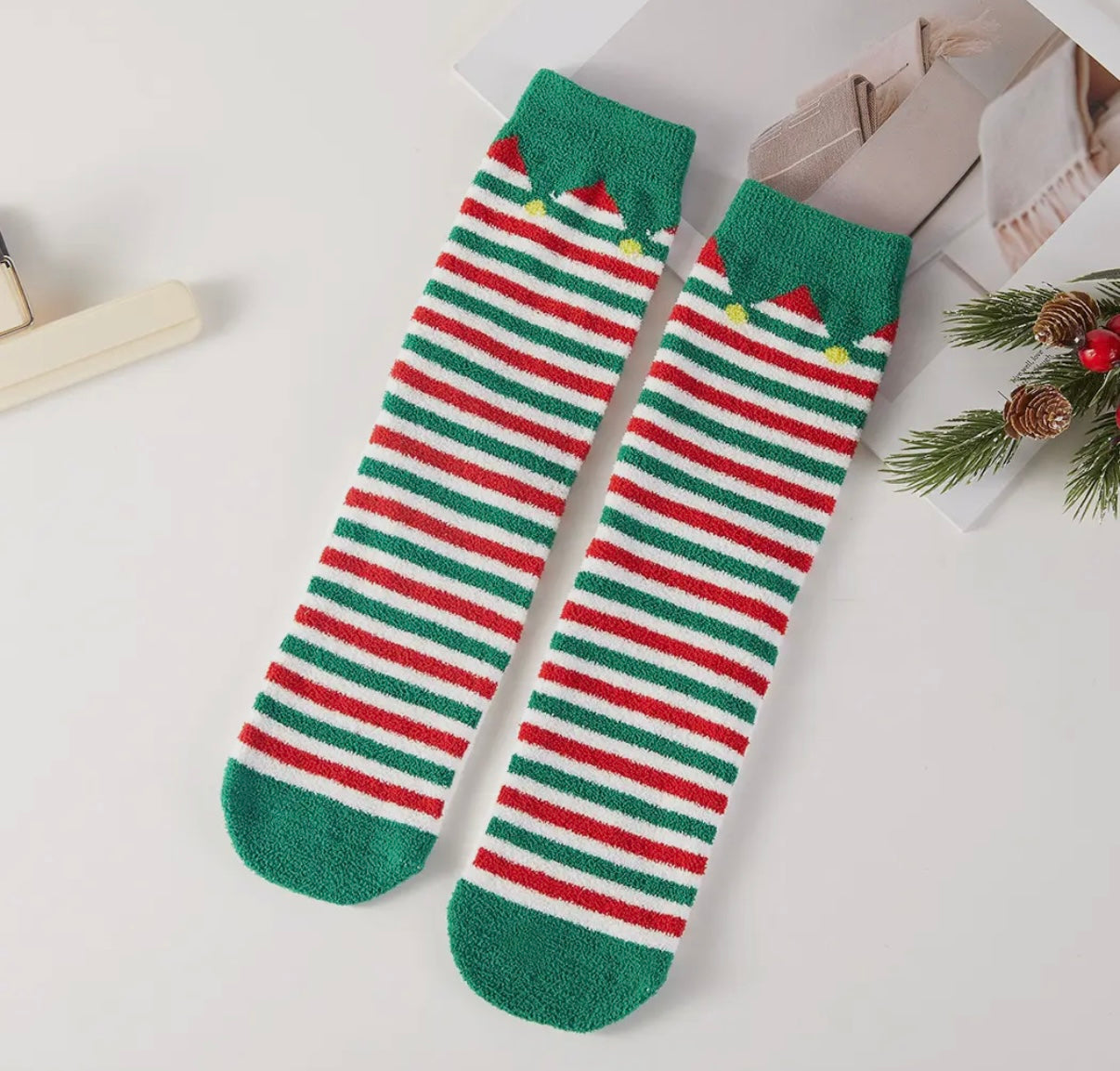 Holiday Pattern Fuzzy Crew Sock Gift Set