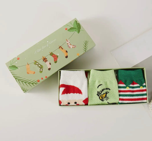 Holiday Pattern Fuzzy Crew Sock Gift Set